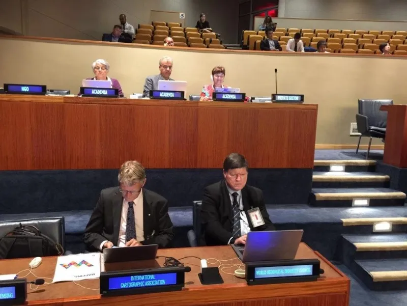 Adam副教授在联合国报告