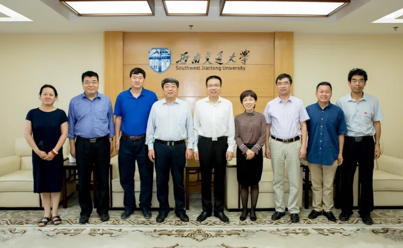 “基于DSM生产DEM的技术方案与软件工具”评审会在成都顺利举行